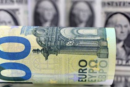 سقوط تاریخی دلار؛ یورو و فرانک رکورد زدند
