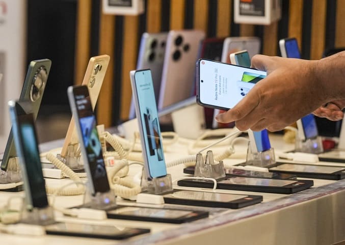 واردات تمام برندهای موبایل آزاد اعلام شد