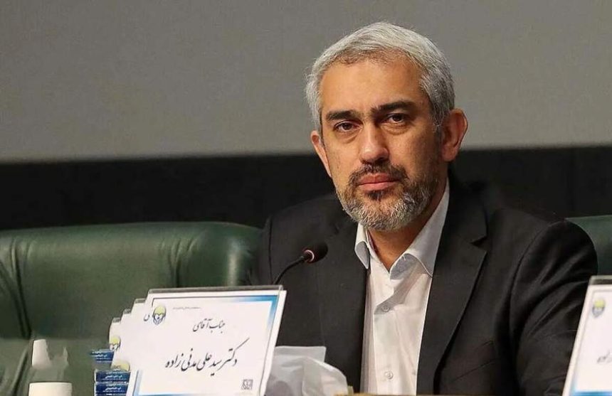 بانک های کوچک متخلف باید منحل و بانک‌های بزرگ باید وارد فرایند گزیر شوند