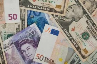 قیمت دلار،یورو و درهم و انواع ارز در بازار آزاد امروز